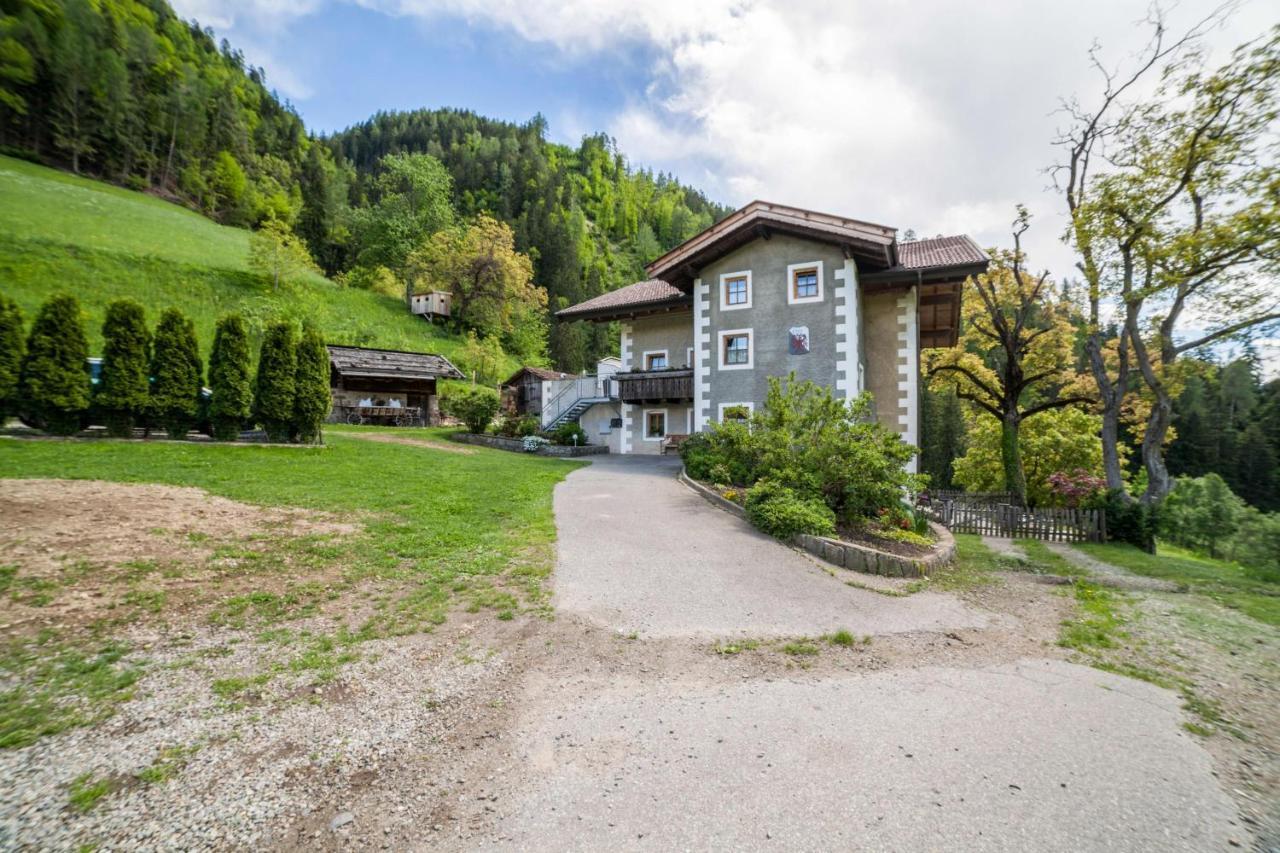 Schildhof Ebion Schildhofsuite San Leonardo in Passiria Exteriér fotografie